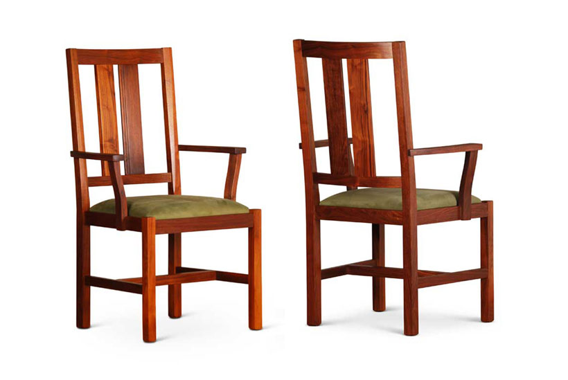 Bisbe Armchair in Walnut