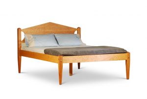 Ashland Low post bed